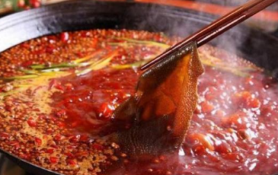 重慶火鍋底料工廠，春天吃火鍋必講究攻略